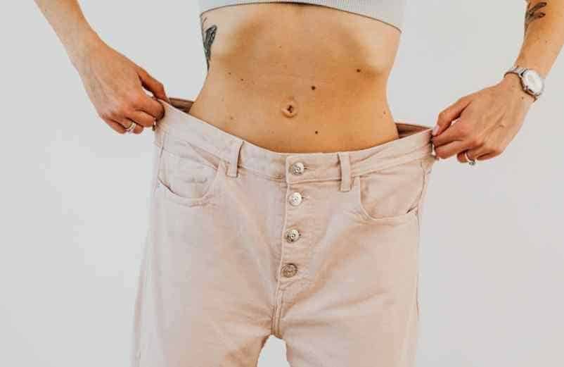 Le Stomach Vacuum, un exercice de respiration pour affiner la taille Handissimo