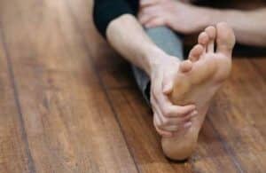 Mycose de l’ongle du pied : quel traitement efficace ? Handissimo