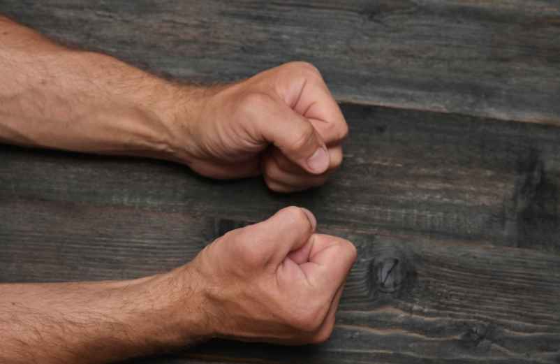 La poigne isométrique pour une prise d'acier-Handissimo