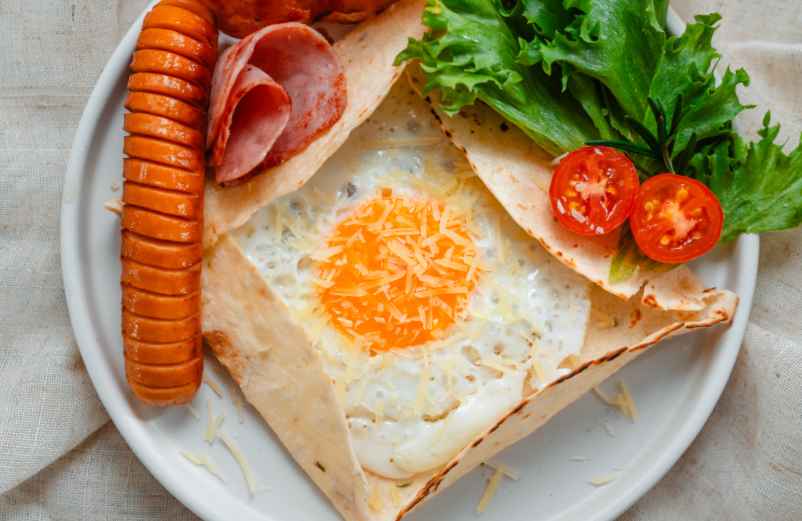 Une galette bretonne à la saucisse-Handissimo