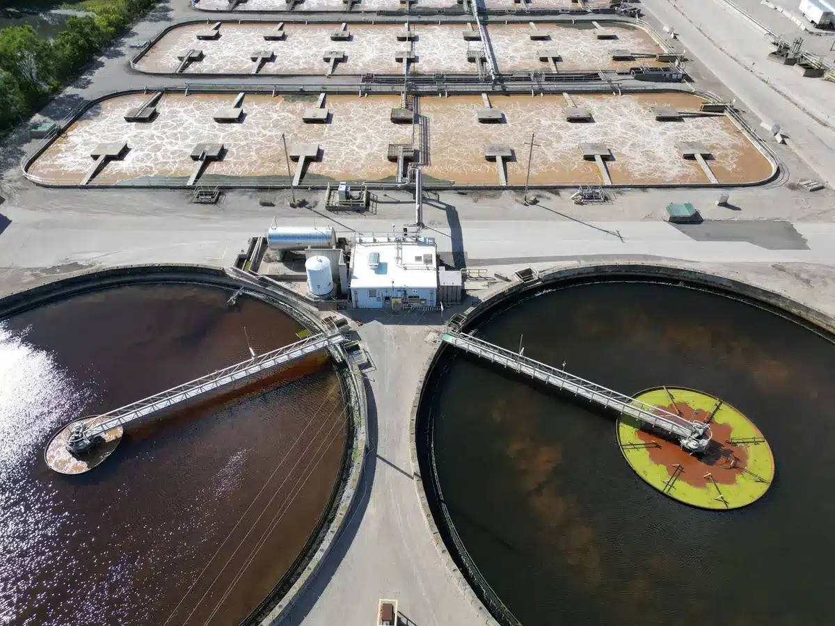 Schéma montrant la différence de filtration entre isolat et whey concentrée